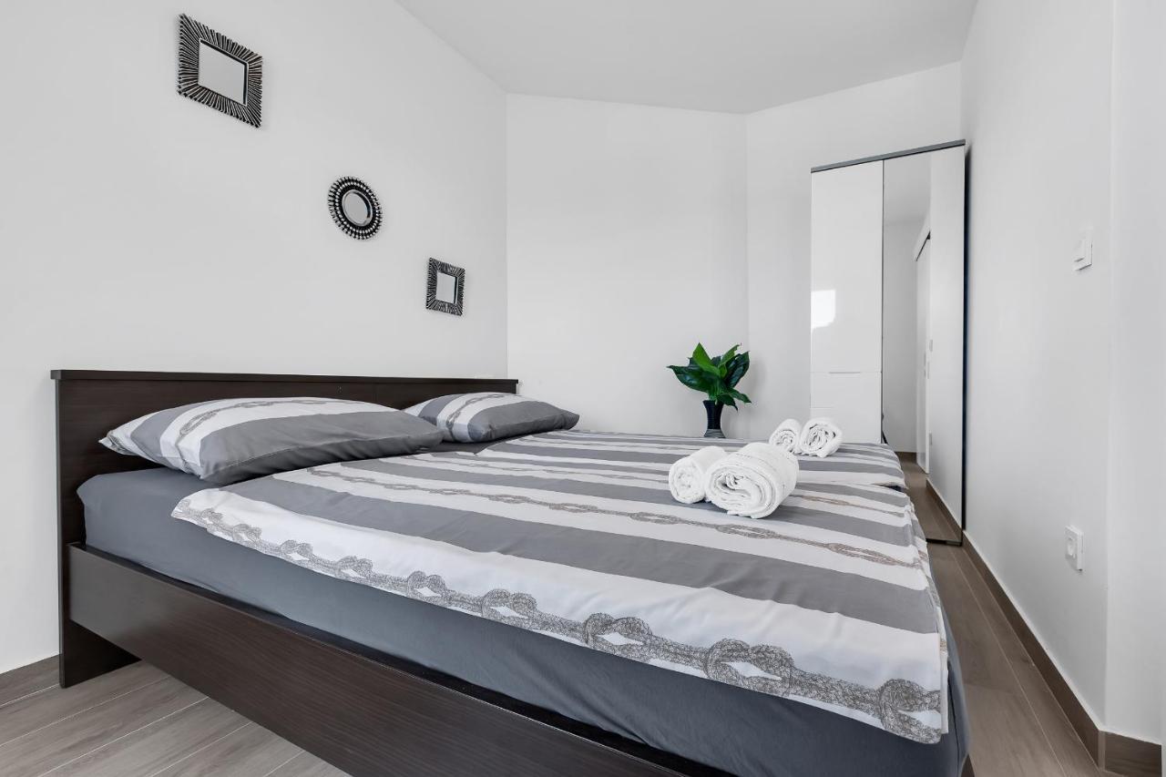 Apartment Navis, Sea View Makarská Exteriér fotografie