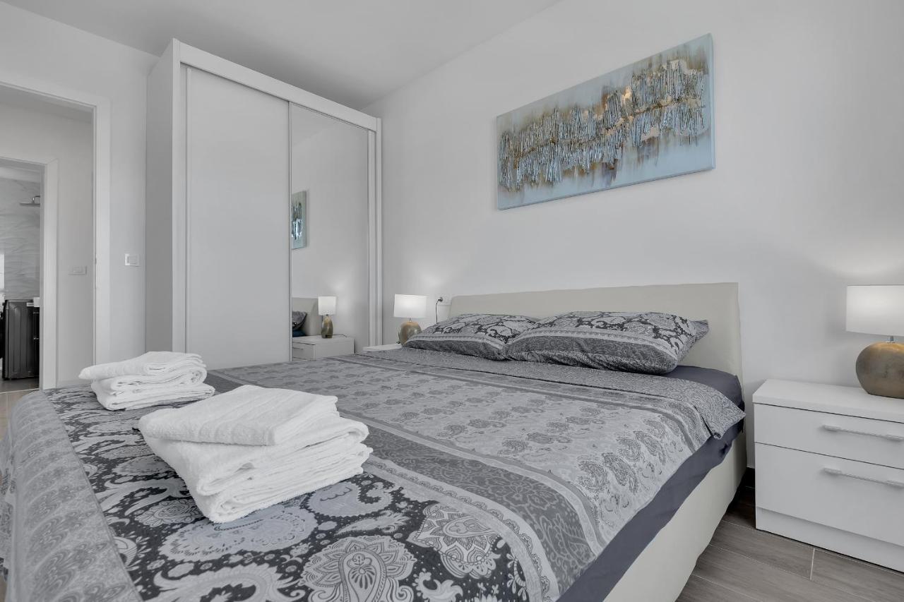 Apartment Navis, Sea View Makarská Exteriér fotografie